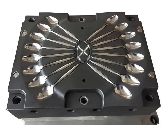 Injection mold or molded part built by PrototyperLab, photo 31 of 53
