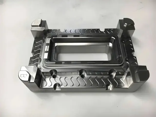 Injection mold or molded part built by PrototyperLab, photo 29 of 53