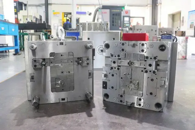Injection mold or molded part built by PrototyperLab, photo 2 of 53