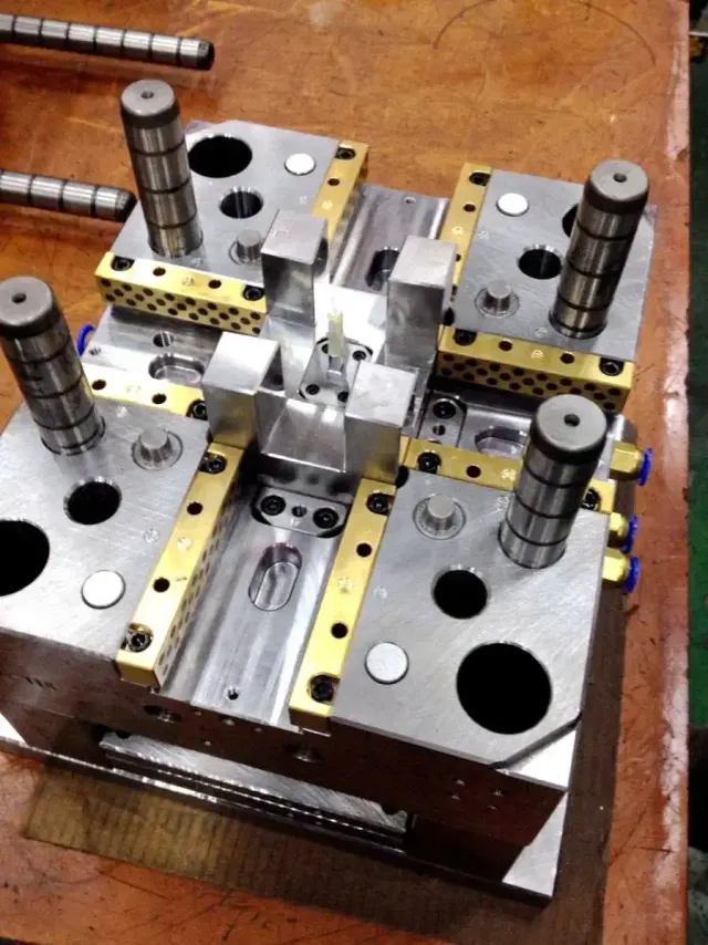 Injection mold or molded part built by PrototyperLab, photo 20 of 53